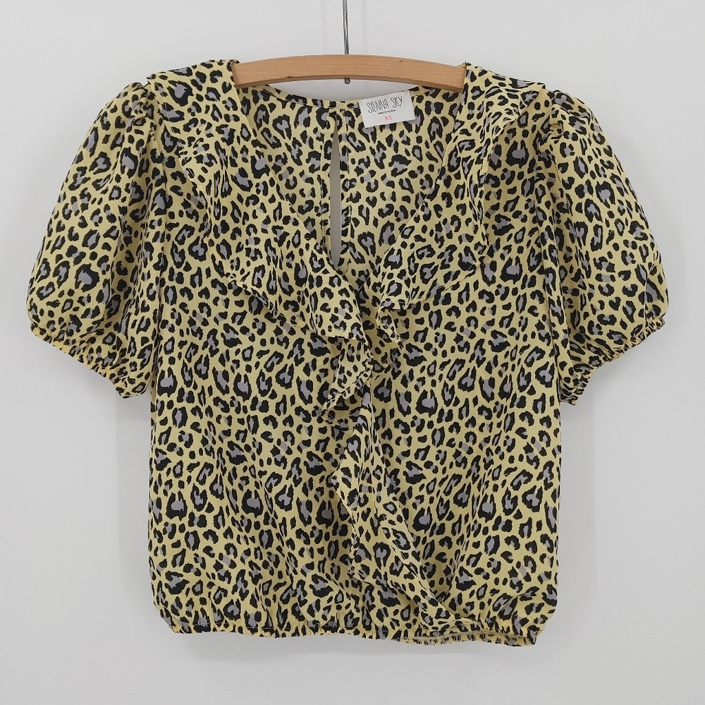 Sienna Sky | cropped blouse - Picture 1 of 4